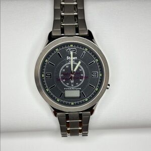 Stauer Titanium Men’s Gray Watch with Metal Bracelet
